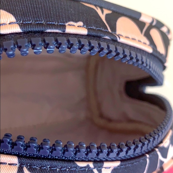 NWT! Kate Spade small dome nylon Cosmetic Bag - Picture 2 of 9